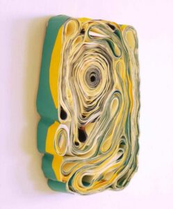 Laberinto20/técnica:papel manipulado/ 60x35x8cm-2017_2375€